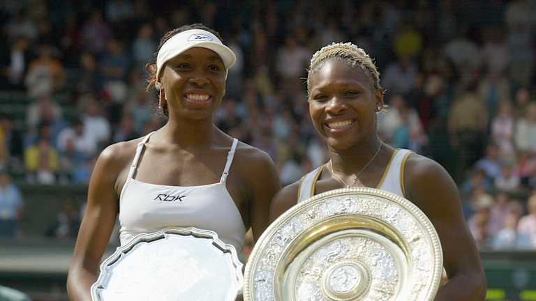 La première finale 100 % Williams à Wimbledon a eu lieu en 2002, avec Serena mettant fin à la séquence de 20 victoires consécutives de Venus à SW19.