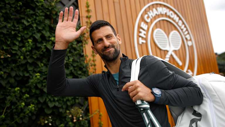 Novak Djokovic a déjà subi des blessures en Slams, mais il passe au niveau supérieur cette fois.