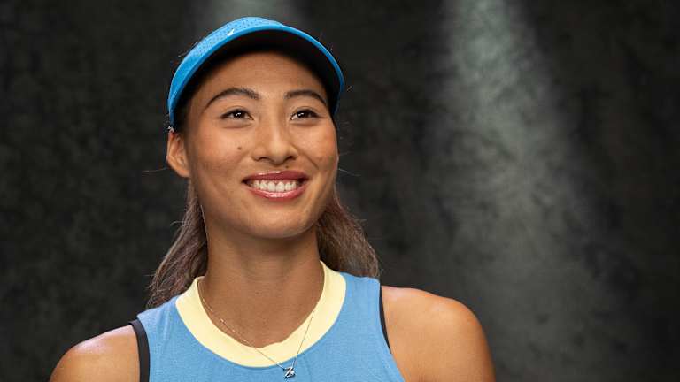 En plus des simples, Zheng rejoint Zhang Zhizhen dans la compétition de double mixte composée de 16 équipes.