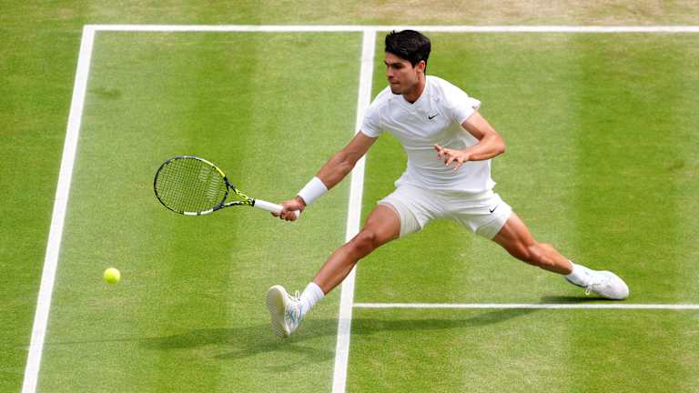 Alcaraz se rapproche à 250 points de Jannik Sinner pour la première place dans la Race to Turin de l'ATP.