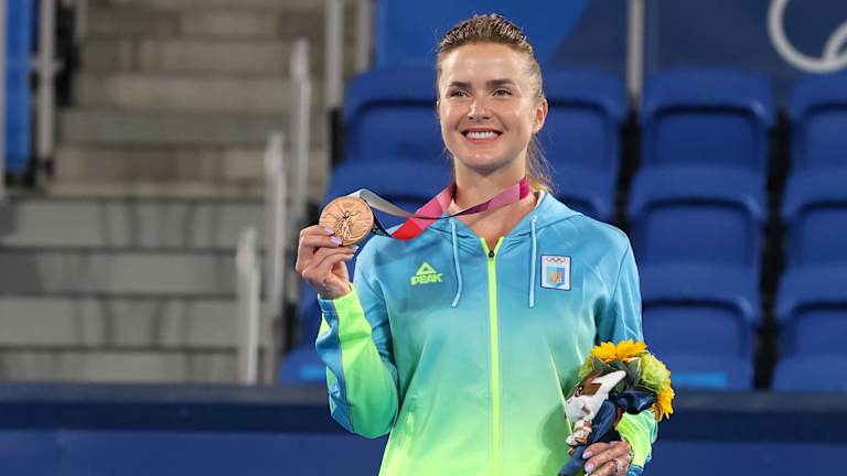 Svitolina, qui a remporté le bronze aux Jeux olympiques de Tokyo en 2020, a atteint quatre quarts de finale à Roland Garros.