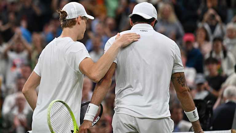 Sinner a amélioré son bilan à 2-0 dans les confrontations directes contre son ami et compatriote italien Berrettini.