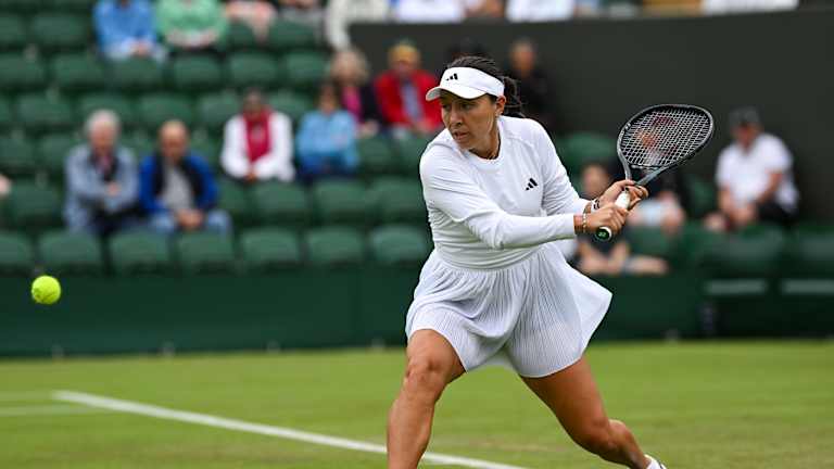 Le style de Pegula compense le fait qu'elle ne possède pas la rapidité ou l'explosivité de certaines de ses rivales. En revanche, elle a une bonne connaissance du tennis sur gazon.