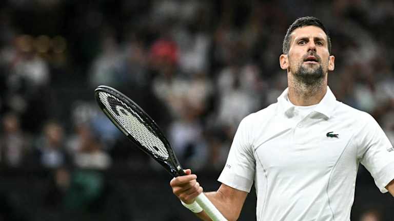 Djokovic veut remporter un 25e titre majeur, un record de tous les temps. Il veut égaler Federer avec son huitième Wimbledon. Il veut faire ce que McEnroe et Nadal ont fait lorsqu'ils ont transformé une défaite légendaire de l'année précédente en une victoire légendaire.