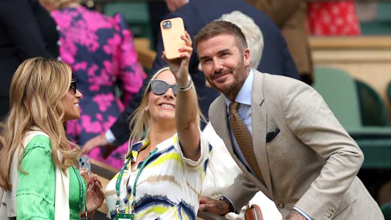 La star du football à la retraite, David Beckham, était une cible de selfie populaire le premier jour.