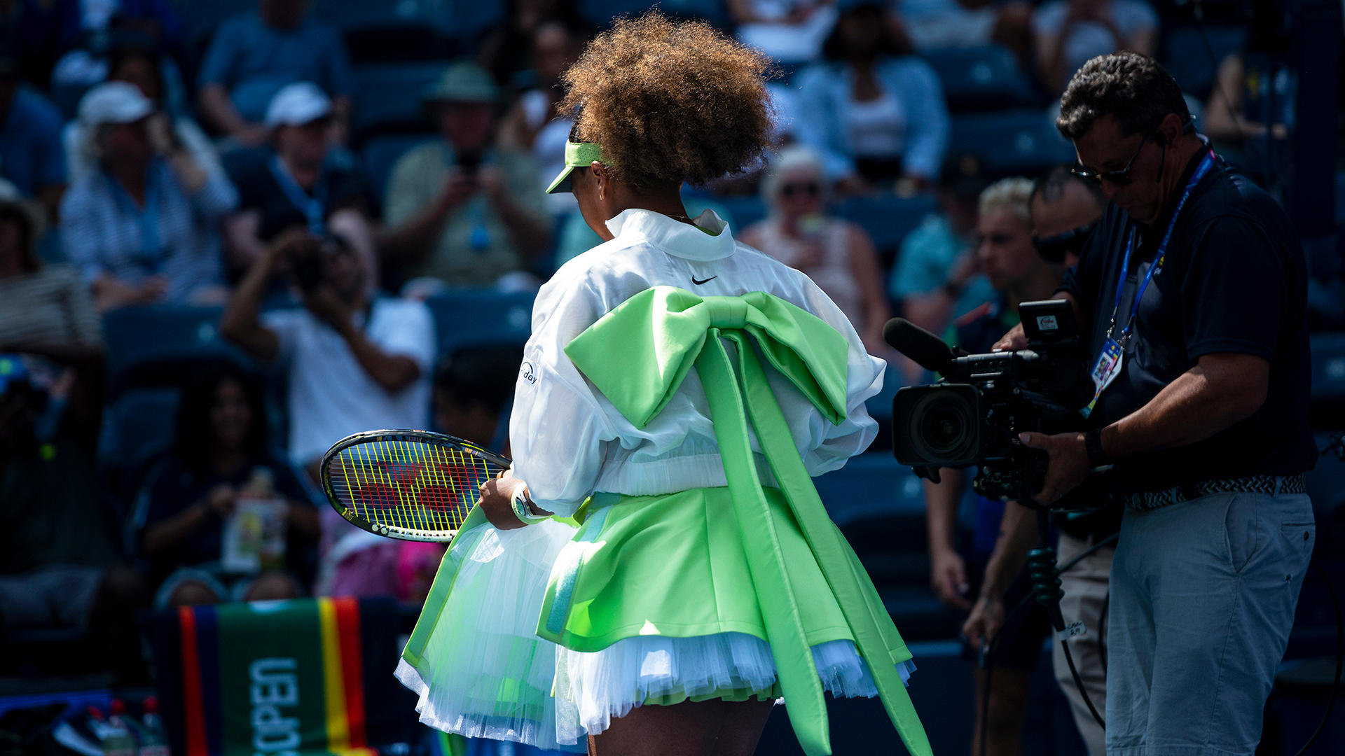 Tenue du jour : la tenue « maximaliste » de Naomi Osaka pour l'US Open vole la vedette : « J'espère que ce n'est pas trop ! »