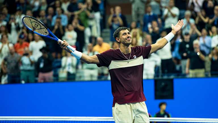 Popyrin est arrivé au match avec un bilan de 1-11 contre les 5 meilleurs joueurs, mais il y est également arrivé après avoir remporté deux sets contre Djokovic dans les tournois majeurs cette année.