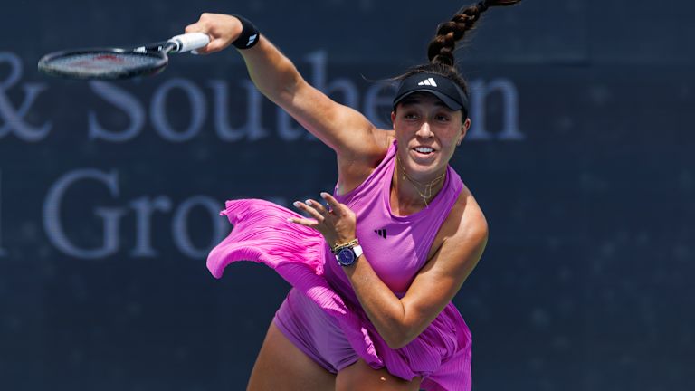 Pegula est à la recherche de son quatrième trophée de niveau 1000.