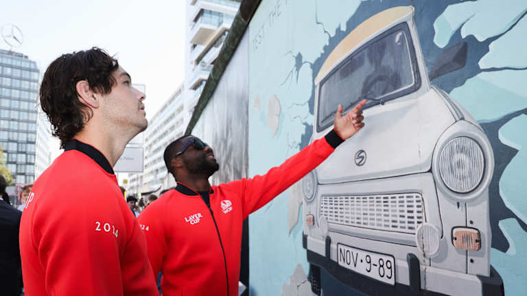 Tiafoe et Taylor Fritz ont visité le mur de Berlin lors de leurs préparatifs pour le tournoi.