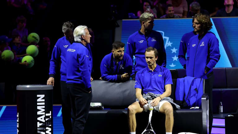 Grigor Dimitrov a entraîné Daniil Medvedev tout au long du match contre Frances Tiafoe.