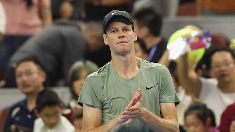 Sinner est le grand favori pour terminer n°1 de l'ATP en fin d'année grâce à une fiche de 57-5 pour la saison.