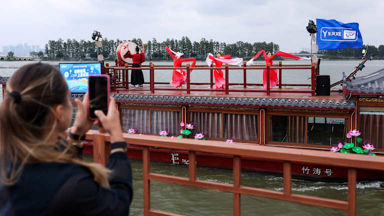 Assister à la danse de style Chu à Wuhan.