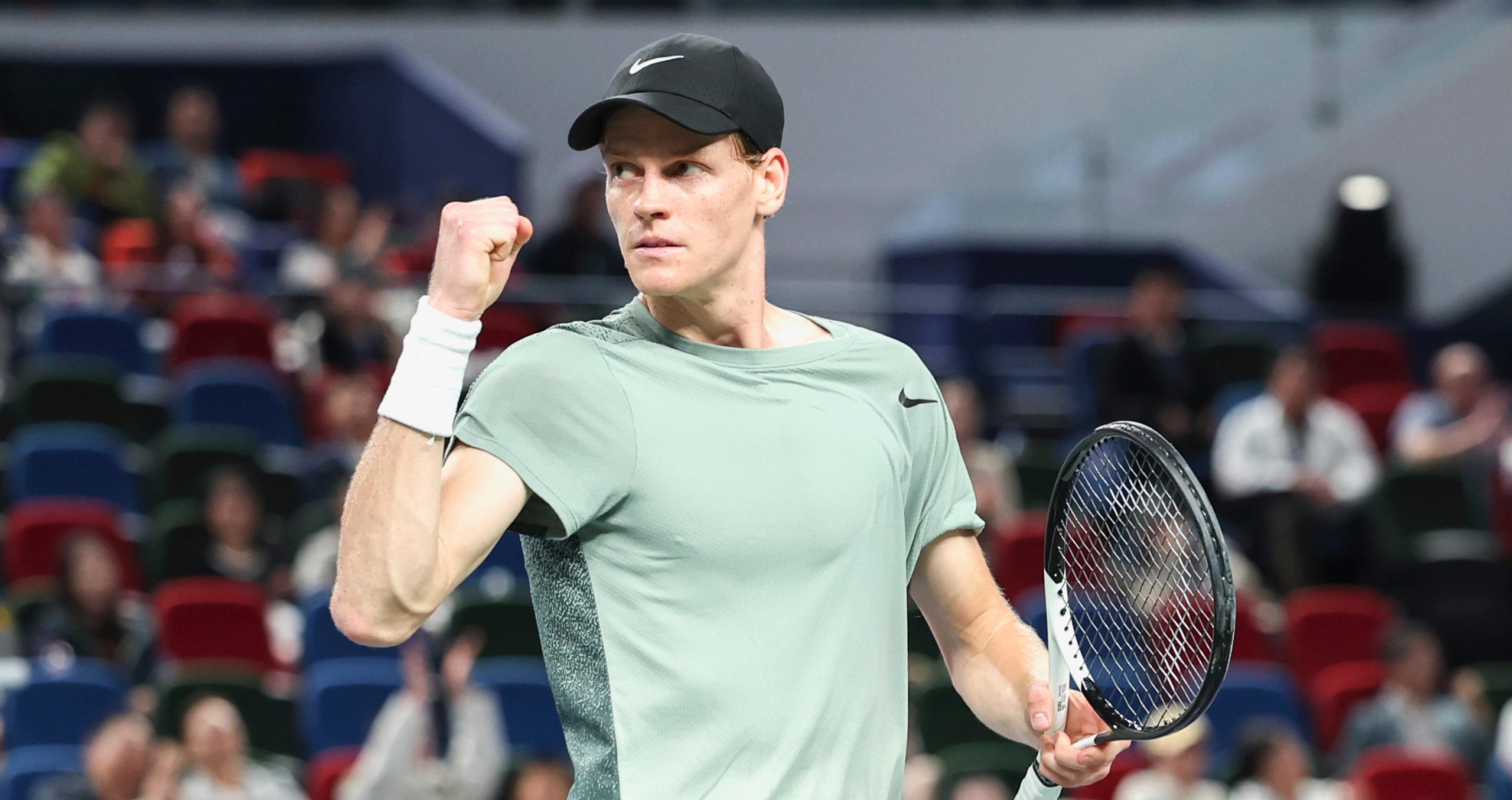 Jannik Sinner devient le premier joueur à battre Djokovic trois fois de suite depuis Nadal en 2013