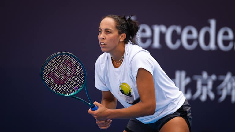 Le retour de service est un tir critique souvent négligé dans la pratique.