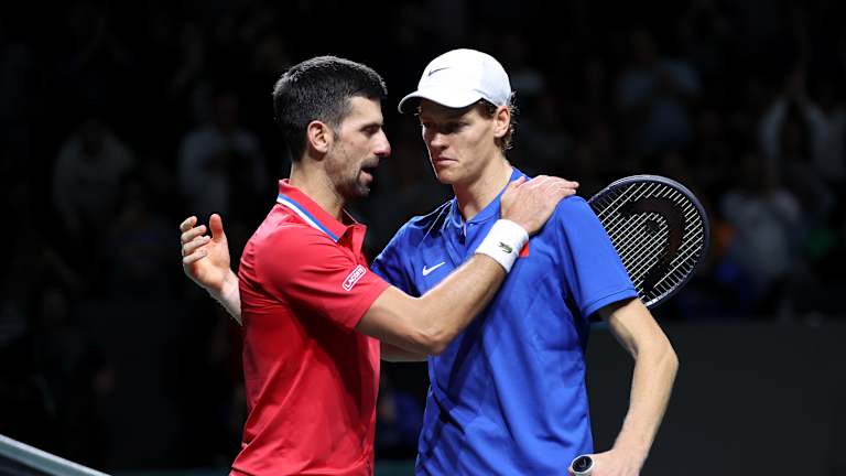 Sinner a remporté trois de ses quatre dernières rencontres avec Djokovic, notamment lors de la finale de la Coupe Davis l'année dernière.