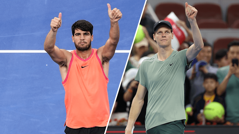Alcaraz possède une étroite avance de 5-4 dans son face-à-face avec Sinner, après avoir battu l'Italien à deux reprises en 2024, notamment en demi-finale de Roland Garros.