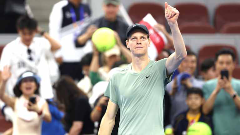 Sinner a désormais une fiche de 14-0 lors des matchs d'ouverture cette saison – il n'a en fait pas perdu avant les quarts de finale d'AUCUN tournoi cette saison.