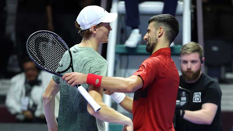 Sinner a désormais remporté ses quatre derniers matches contre Djokovic remontant à la finale de la Coupe Davis 2023 l'automne dernier.