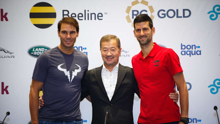 Utemuratov avec Nadal et Djokovic lors d'une exposition organisée en 2019 au Kazakhstan.