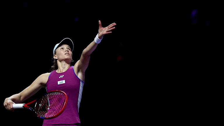 Rybakina est tombée à 0-2 lors du tournoi à la ronde, mais a montré des éclairs de la joueuse qui se battait pour la tête du classement WTA plus tôt en 2024.