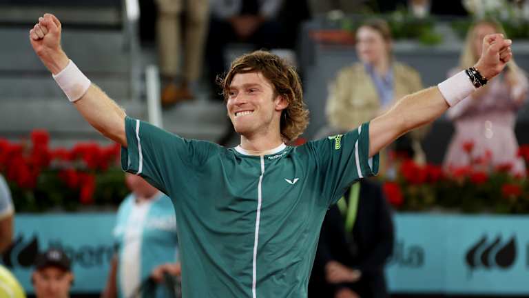 Le logo de "Rublo" est une paire d