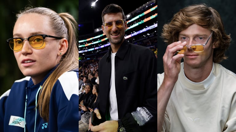Elena Rybakina, Novak Djokovic et Andrey Rublev faisaient partie des joueurs portant des lunettes Ra Optics bloquant la lumière.