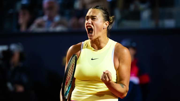 Sabalenka a vaincu non seulement Svitolina, mais également des problèmes de blessures après un temps mort médical dans le bas du dos.