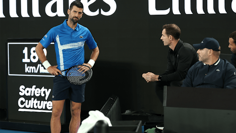 Murray était en personne pour la première fois depuis qu'il a rejoint l'équipe d'entraîneurs de Djokovic fin 2024, le soutenant lors d'une victoire en quatre sets contre l'Américain Nishesh Basavareddy.