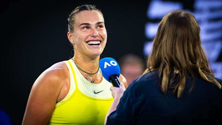 En 2024, Sabalenka remporte son premier US Open et termine n°1 pour la première fois. Aujourd’hui, alors que 2025 commence, elle se trouve au bord d’un nouveau précipice.