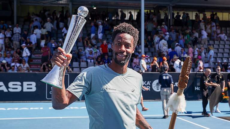 Monfils a remporté son 13e titre du circuit 20 ans après son premier, et à l'âge de 38 ans et 132 jours.