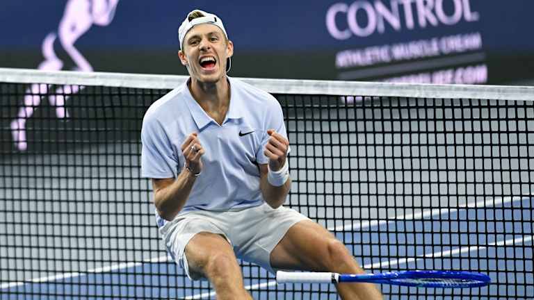 Shapovalov a battu trois meilleurs joueurs en route vers son premier titre ATP 500 à l'Open de Dallas.