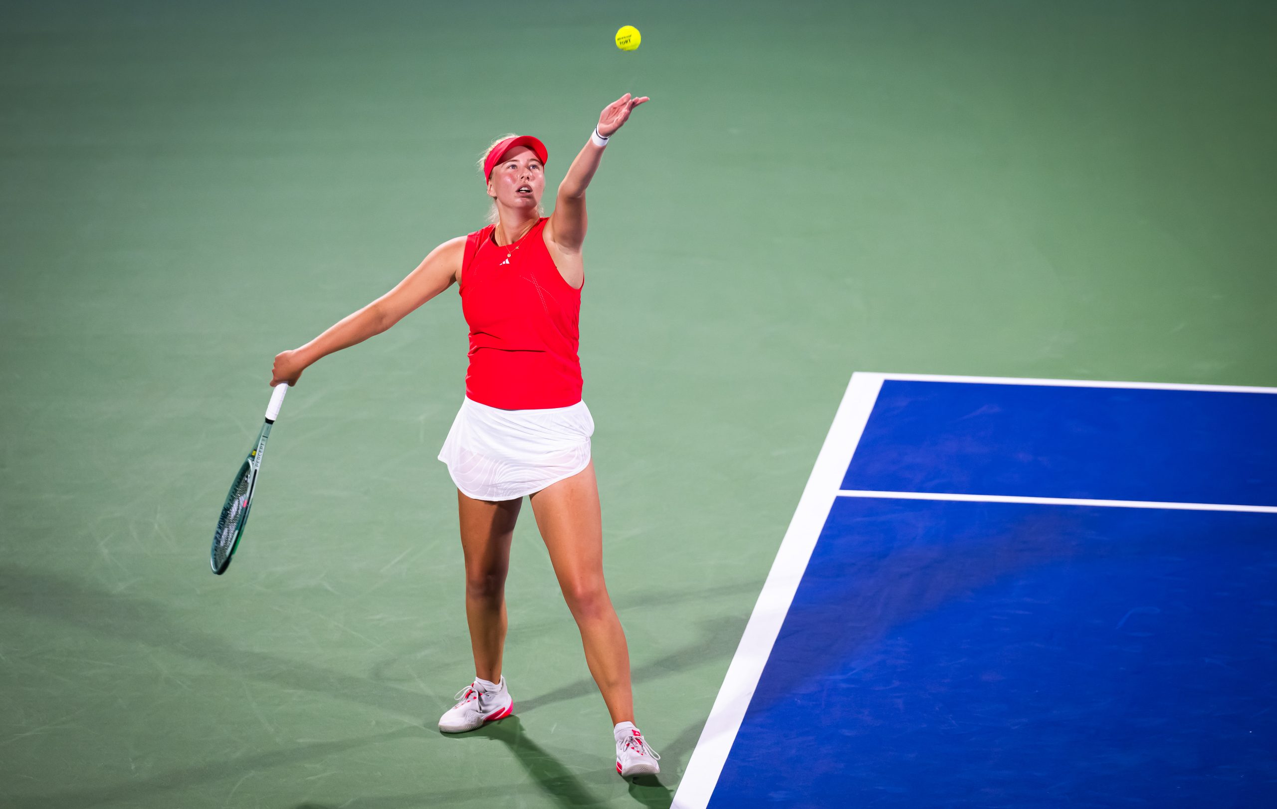 Clara Tauson Thumps Aryna Sabalenka dans Dubai Troisième tour bouleversée
