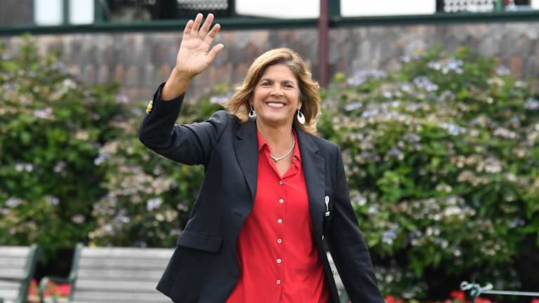 Fernandez a été intronisé à Newport en 2010.