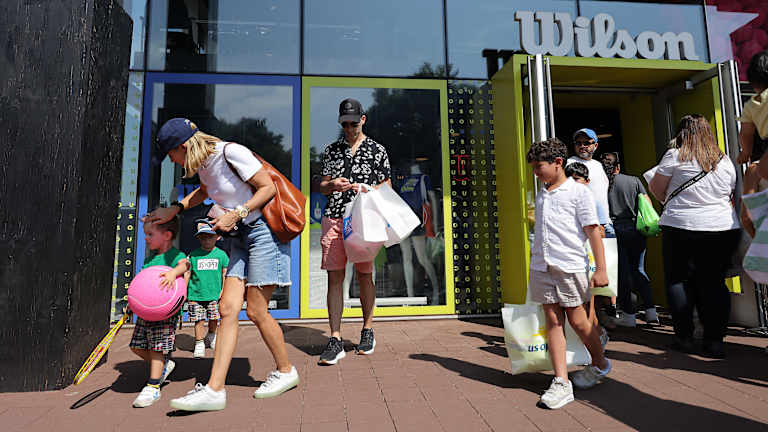 Les acheteurs du magasin US Open de Wilson pourraient trouver des prix plus élevés au tournoi de cette année.