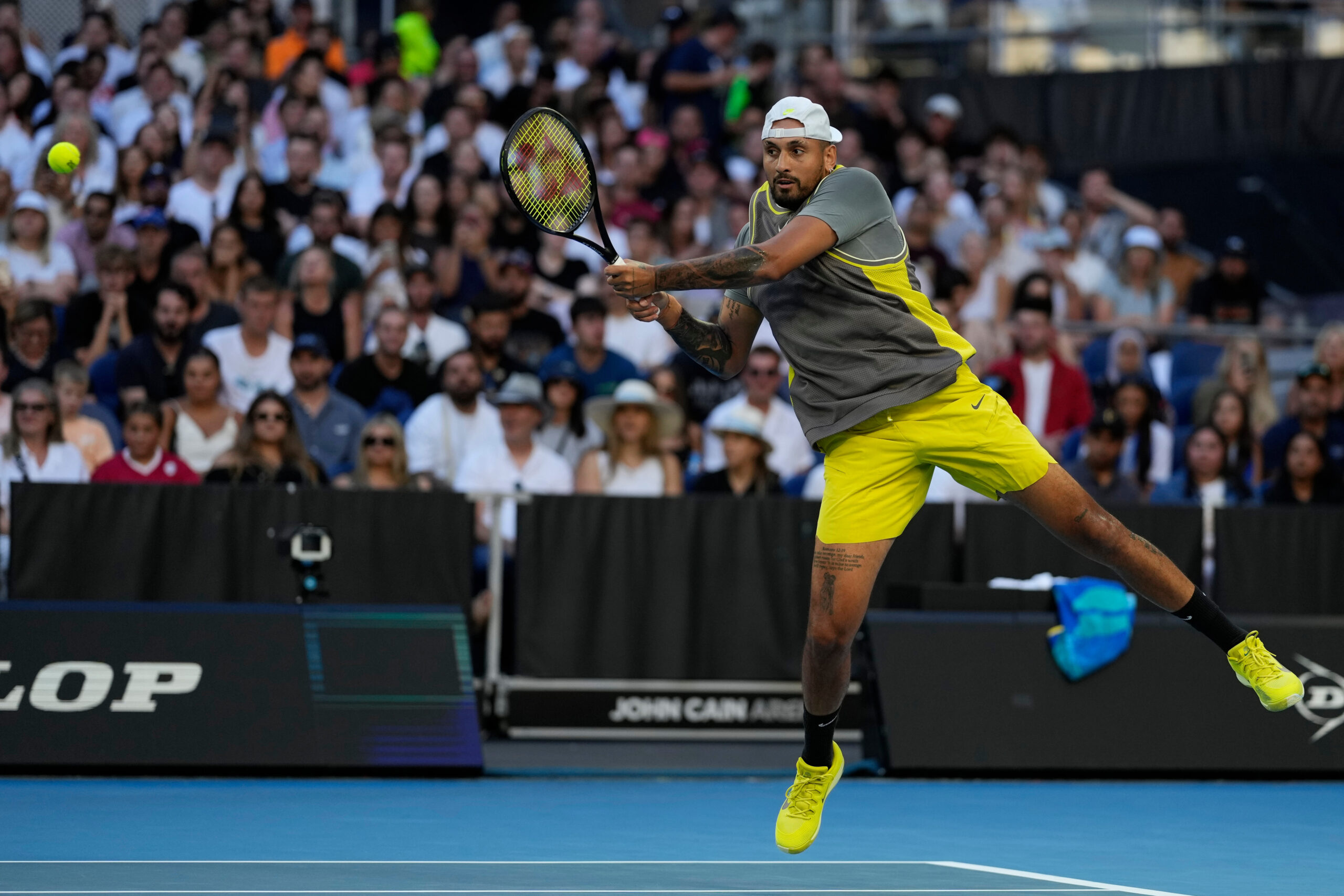Nick Kyrgios admet des pressions avant l'exposition "Battle of the Sexes" contre Aryna Sabalenka