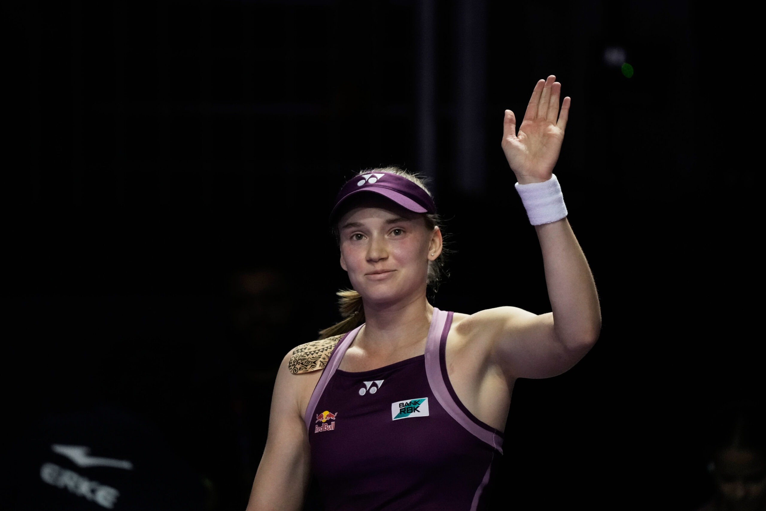 Elena Rybakina se mobilise pour vaincre Jessica Pegula en demi-finale des finales WTA