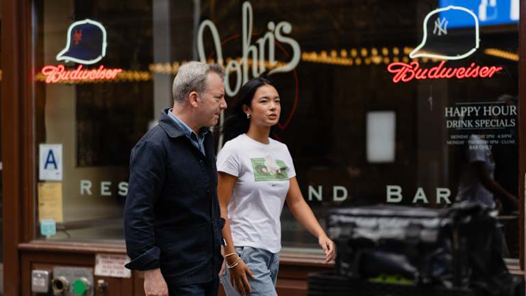 Regardez du contenu original, comme l'interview exclusive de Jon Wertheim avec Alexandra Eala, en plus de la couverture de la tournée.