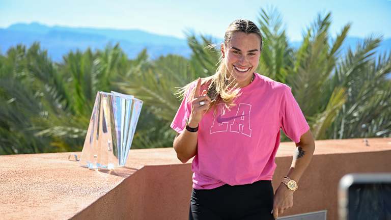 Et quel tournage serait complet pour Sabalenka sans filmer un ou deux TikTok ?