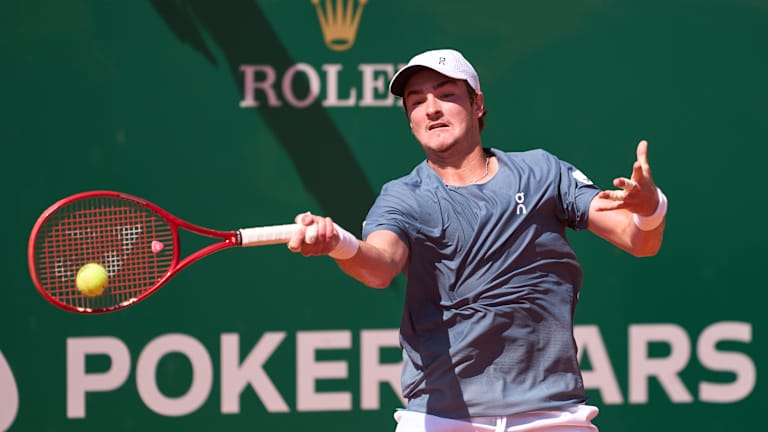 Une victoire sur Zverev devrait propulser Fonseca à nouveau dans le Top 30.