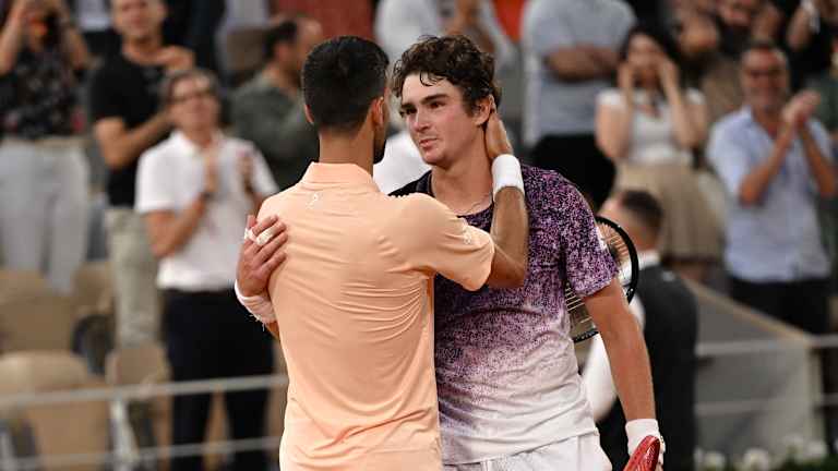 "Continuez comme ça, bonne chance", a déclaré Djokovic selon la star de Next Gen.