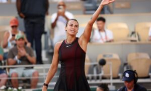 Aryna Sabalenka s&rsquo;engage à poursuivre la bataille de danse de Roland Garros avec Novak Djokovic