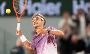 Flavio Cobolli se qualifie pour la finale de Roland Garros après le retrait de Matteo Arnaldi en raison d&rsquo;une maladie virale