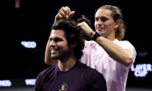 Zverev conteste la réponse d&rsquo;Alcaraz lors d&rsquo;une interview à la Laver Cup