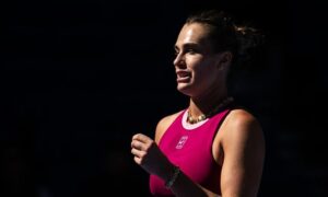 Sabalenka impute sa défaite au vent et au froid et félicite son adversaire.